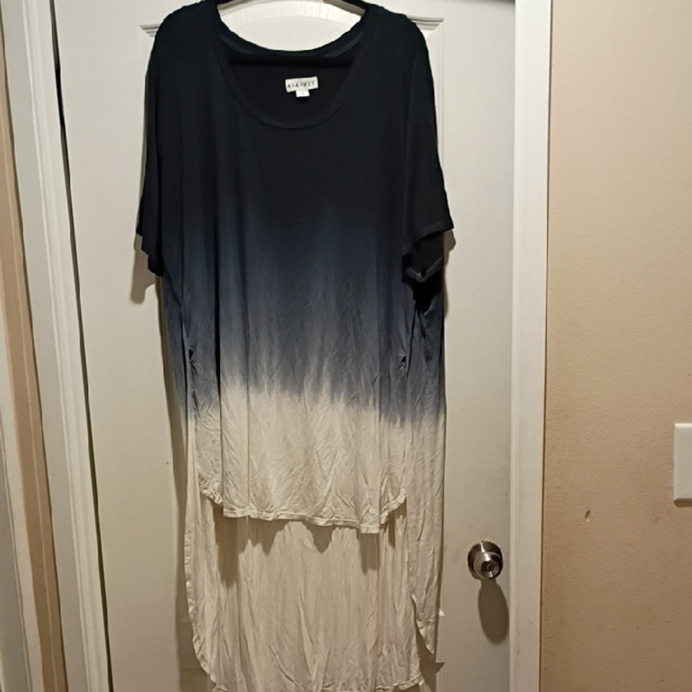 Ava & Viv Navy and Cream Ombre Shirt